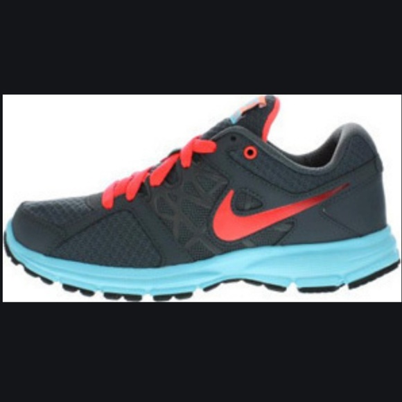 Nike Shoes - Nike Air Relentless 2 Tennis Shoes Nike Shoes - Nike Air Relentless 2 Tennis Shoes